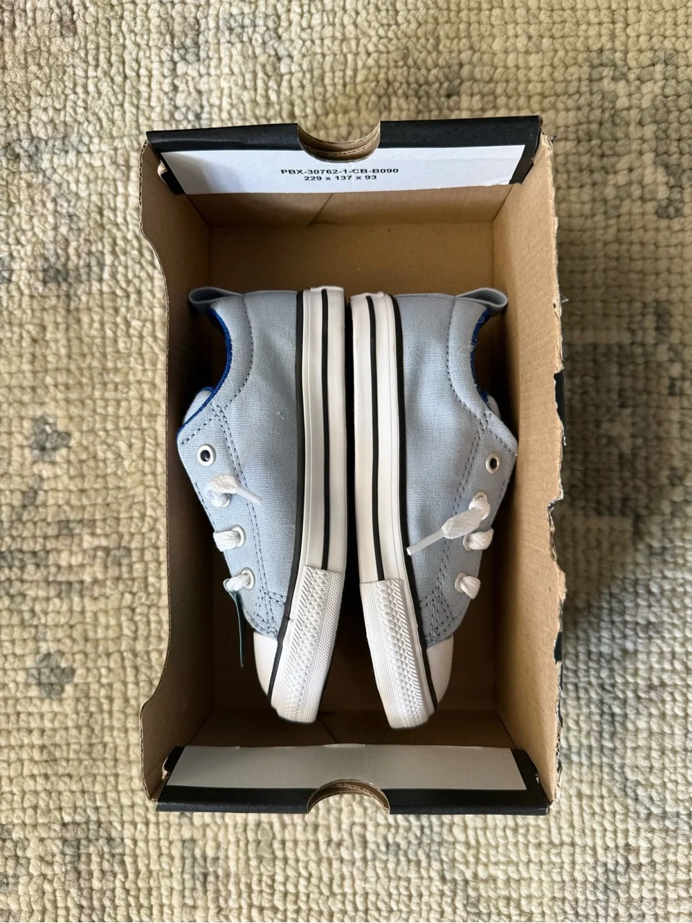 Converse little Kids Light Blue & White Low Top Sneakers